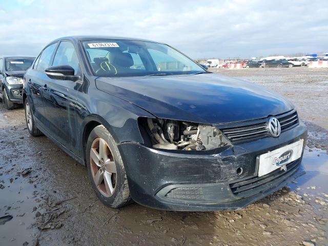 2013 VOLKSWAGEN JETTA SE B