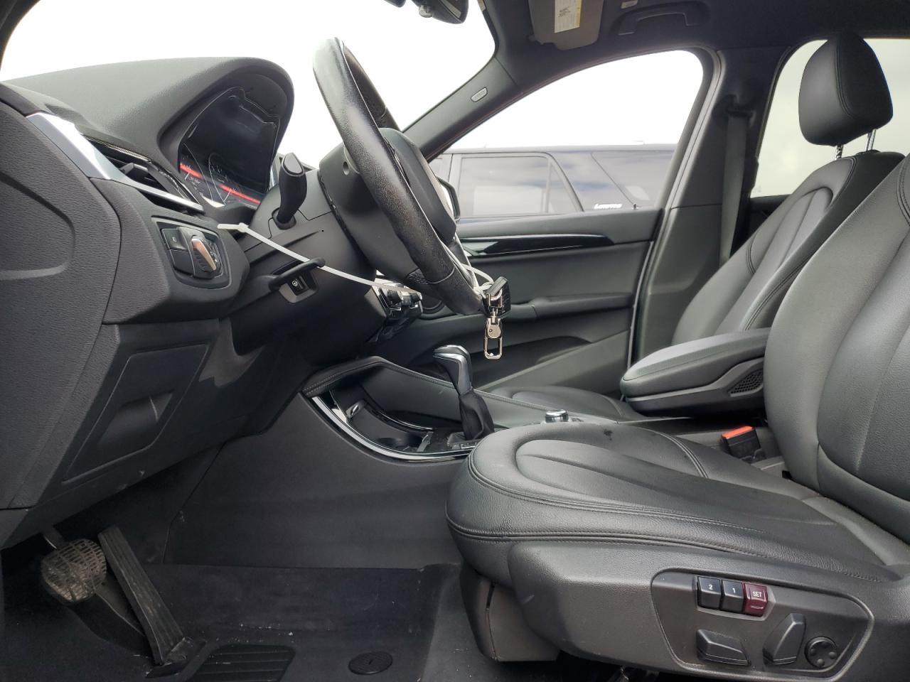 2016 BMW X1 - Image 7