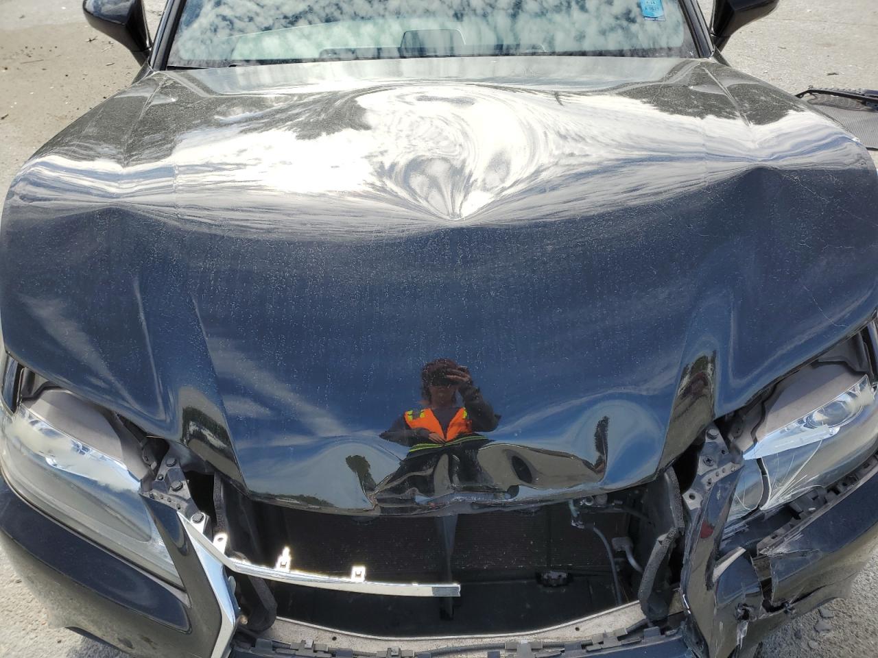 2015 Lexus GS - Image 13