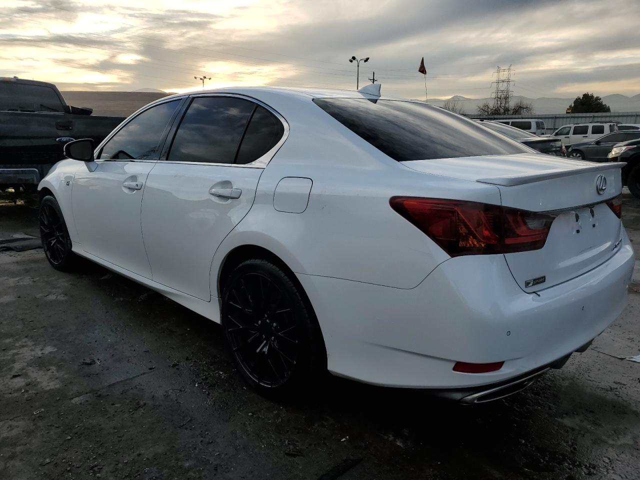 2015 Lexus GS - Image 2