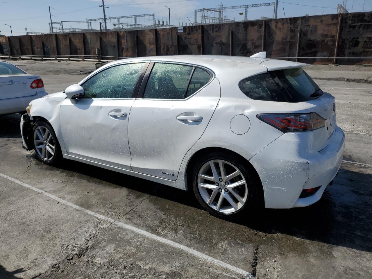 2014 Lexus CT - Image 2