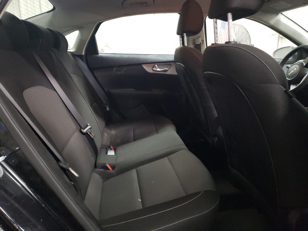 2023 Kia Forte - Image 10