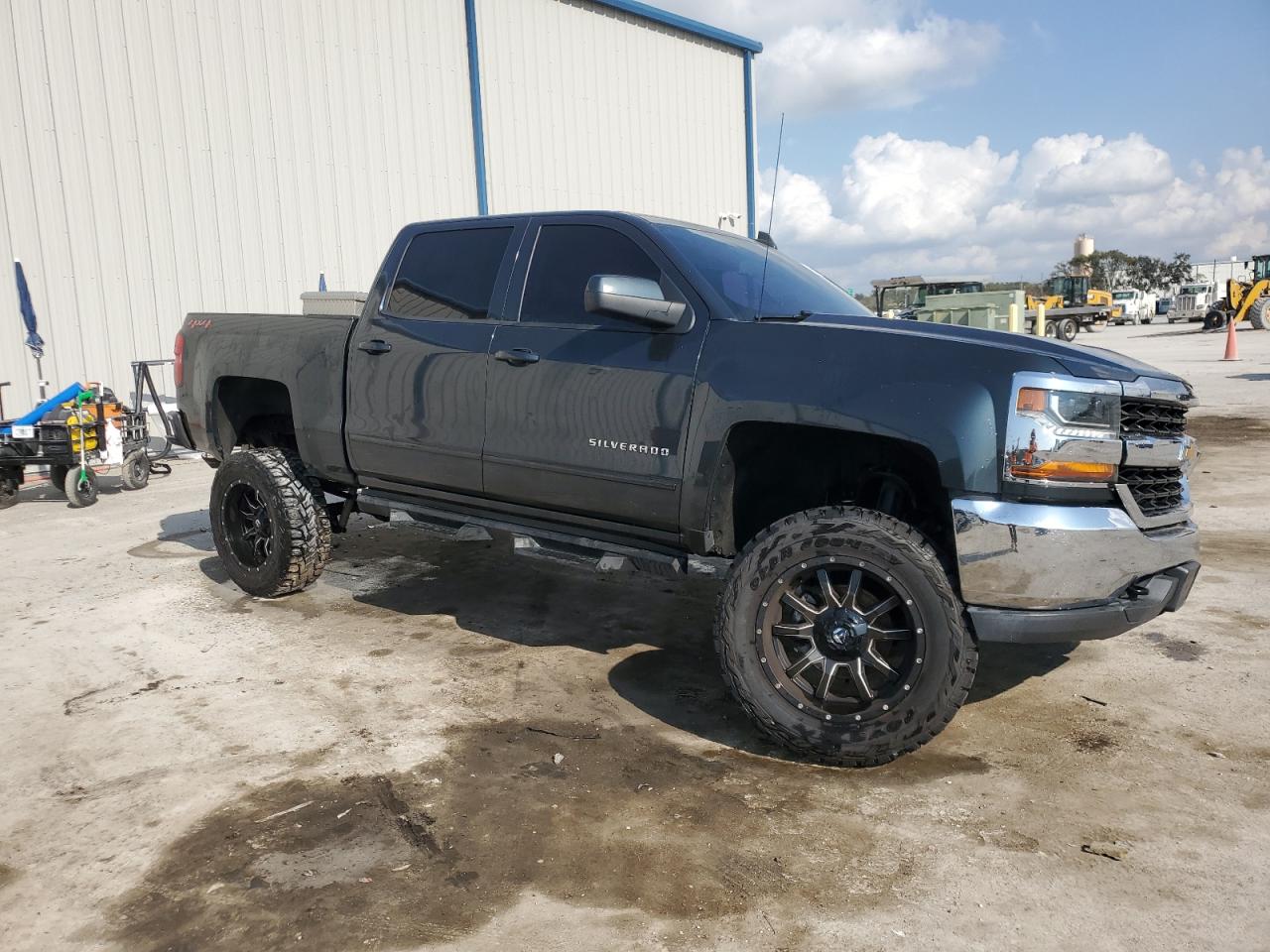 2018 Chevrolet Silverado - Image 4