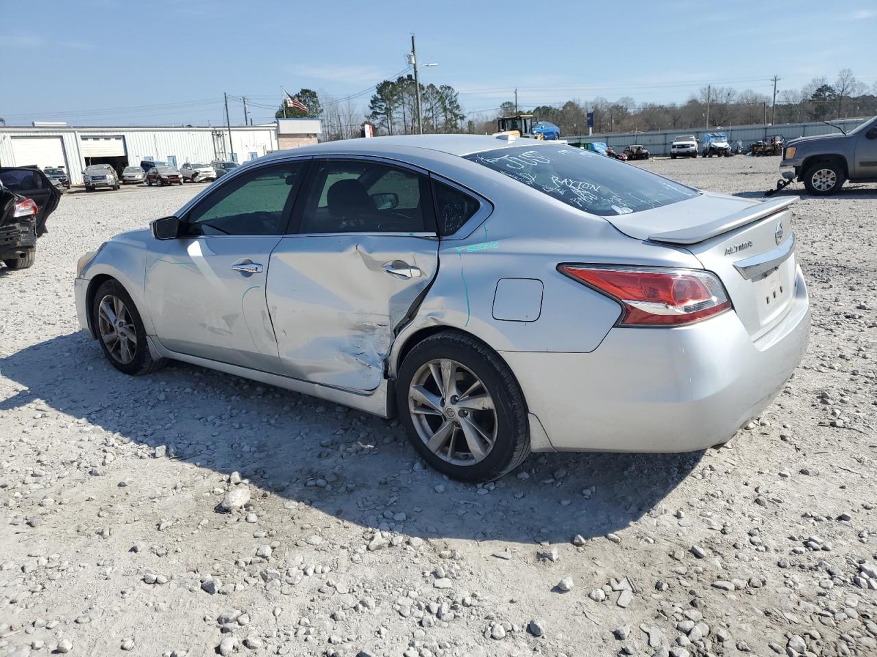 2014 Nissan Altima - Image 2