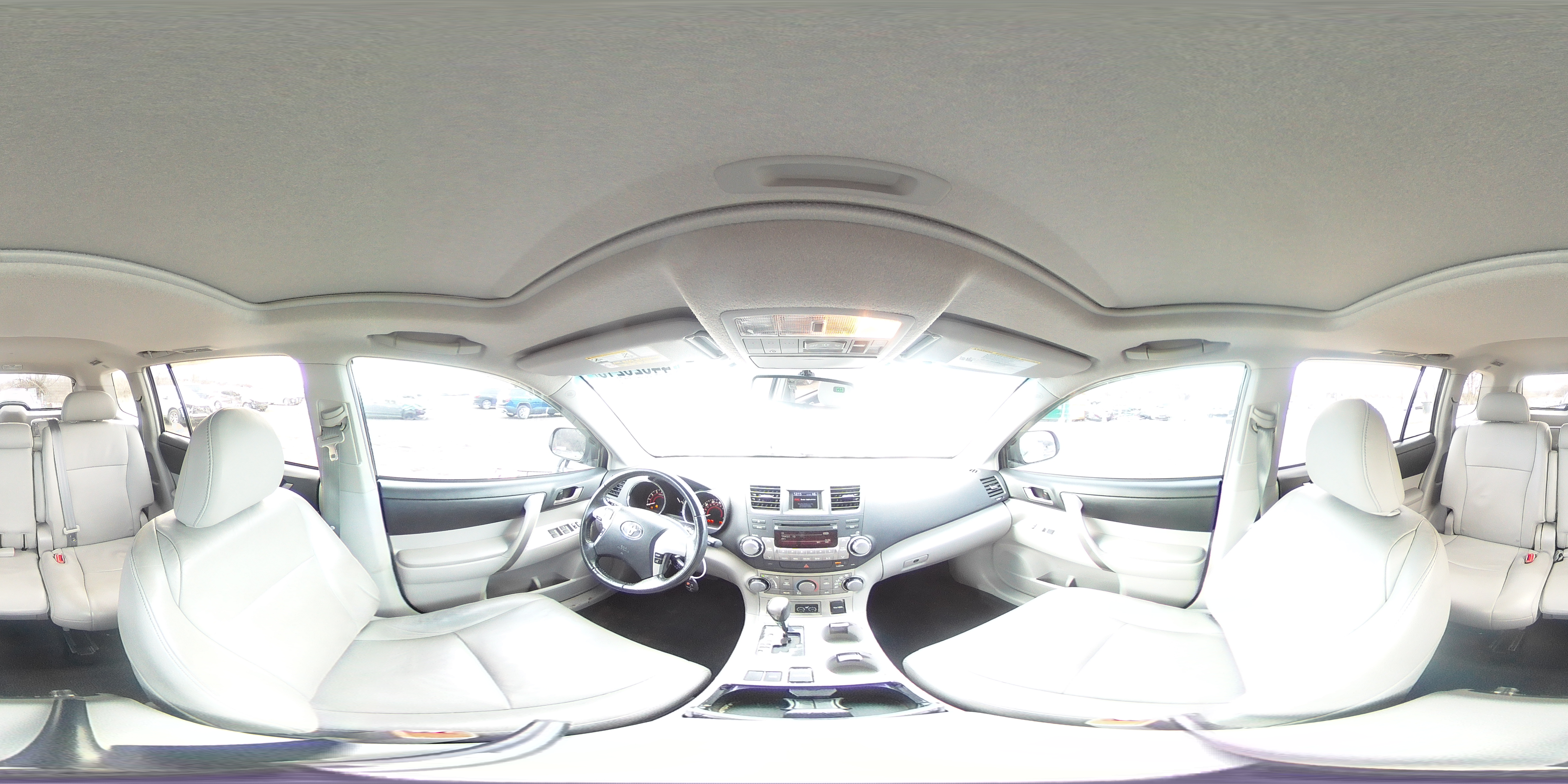 2012 Toyota Highlander - Image 14