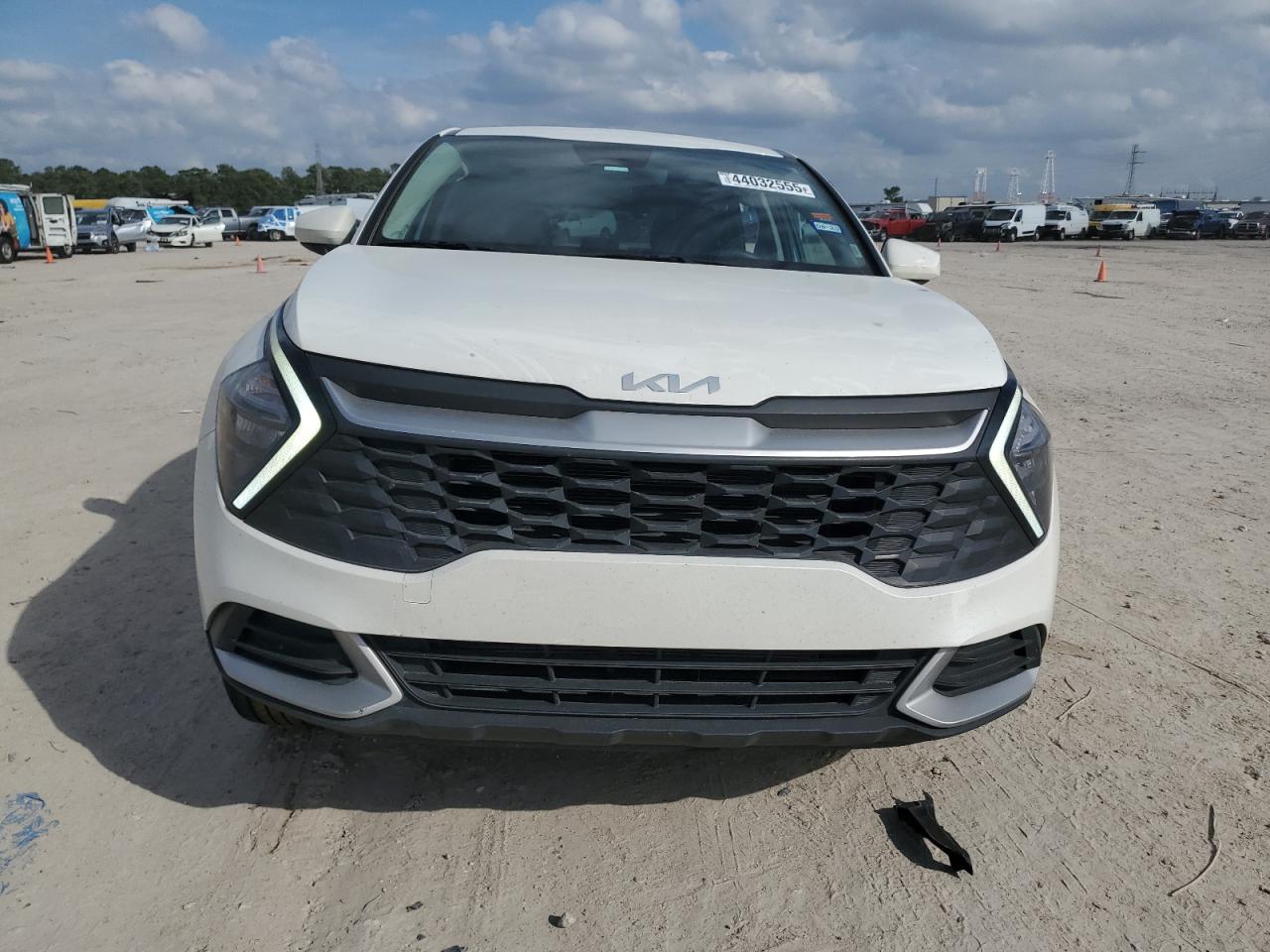 2023 Kia Sportage - Image 5