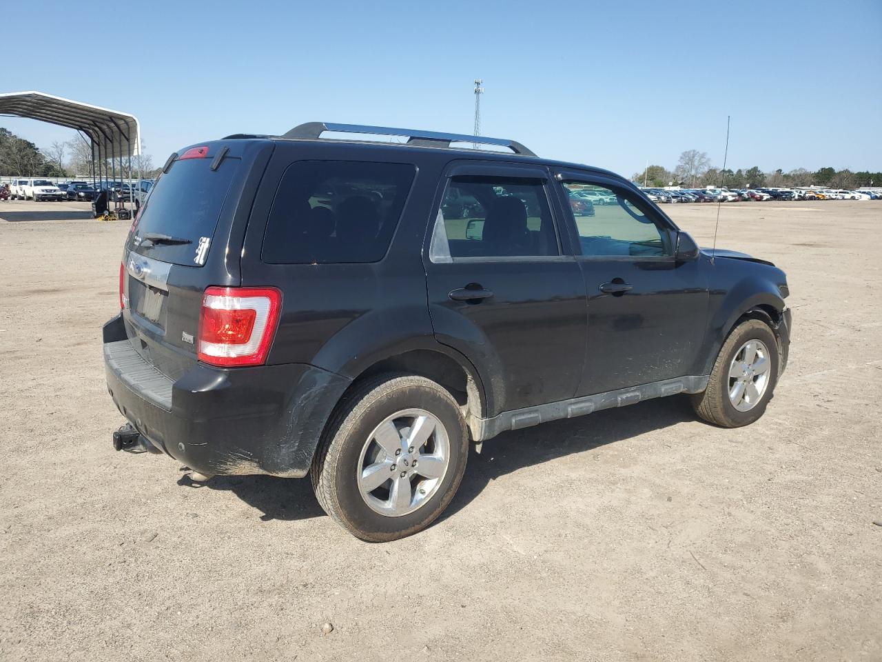 2011 Ford Escape - Image 3