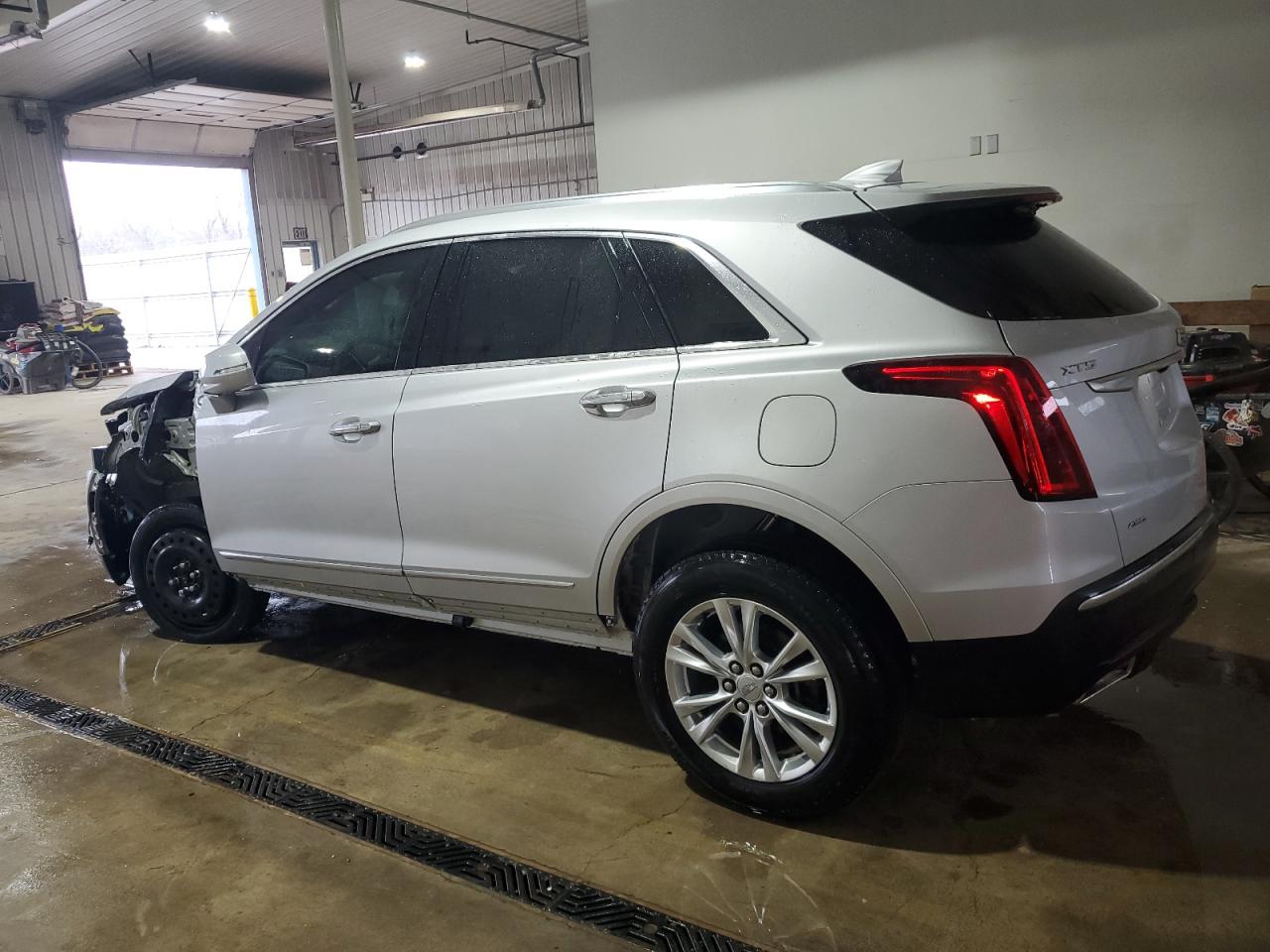 2020 Cadillac XT5 - Image 2