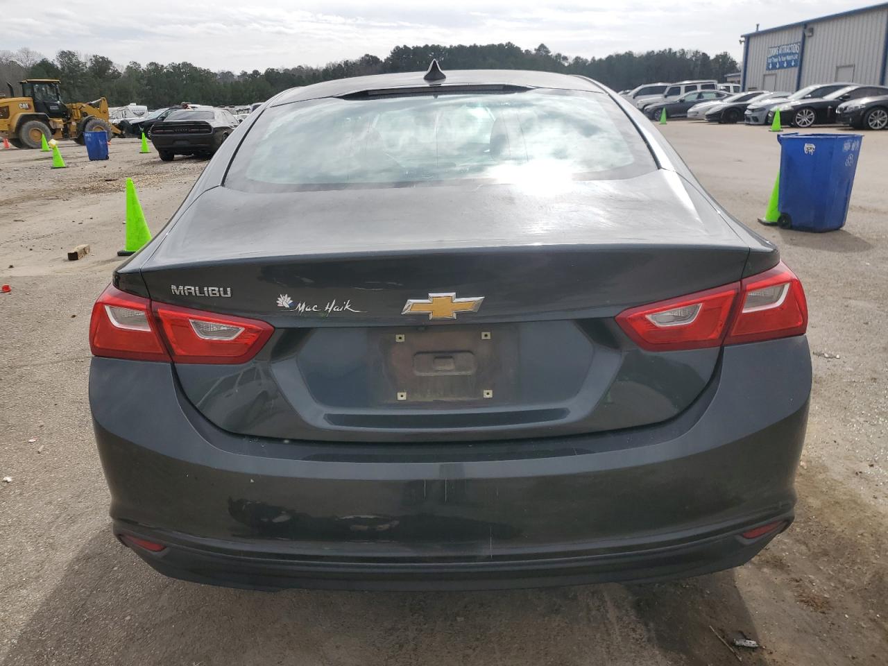 2017 Chevrolet Malibu - Image 6