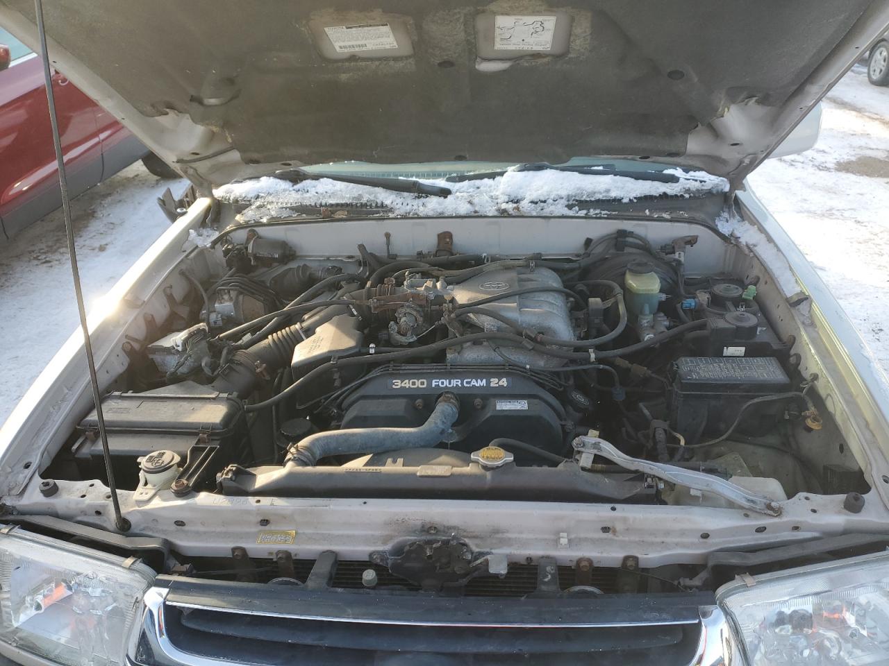 2000 Toyota 4Runner - Image 12