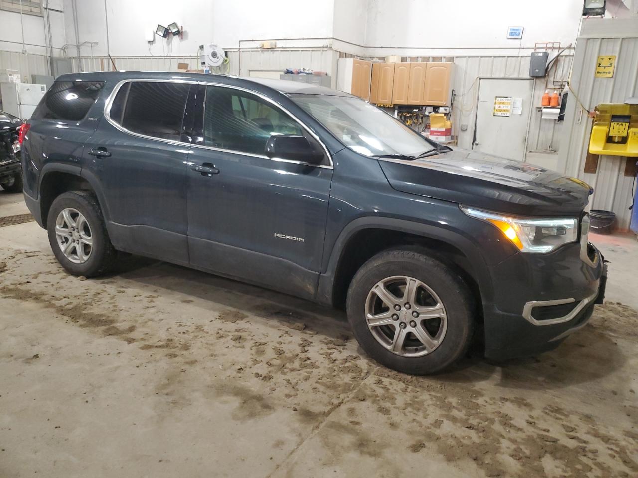 2019 GMC Acadia - Image 4