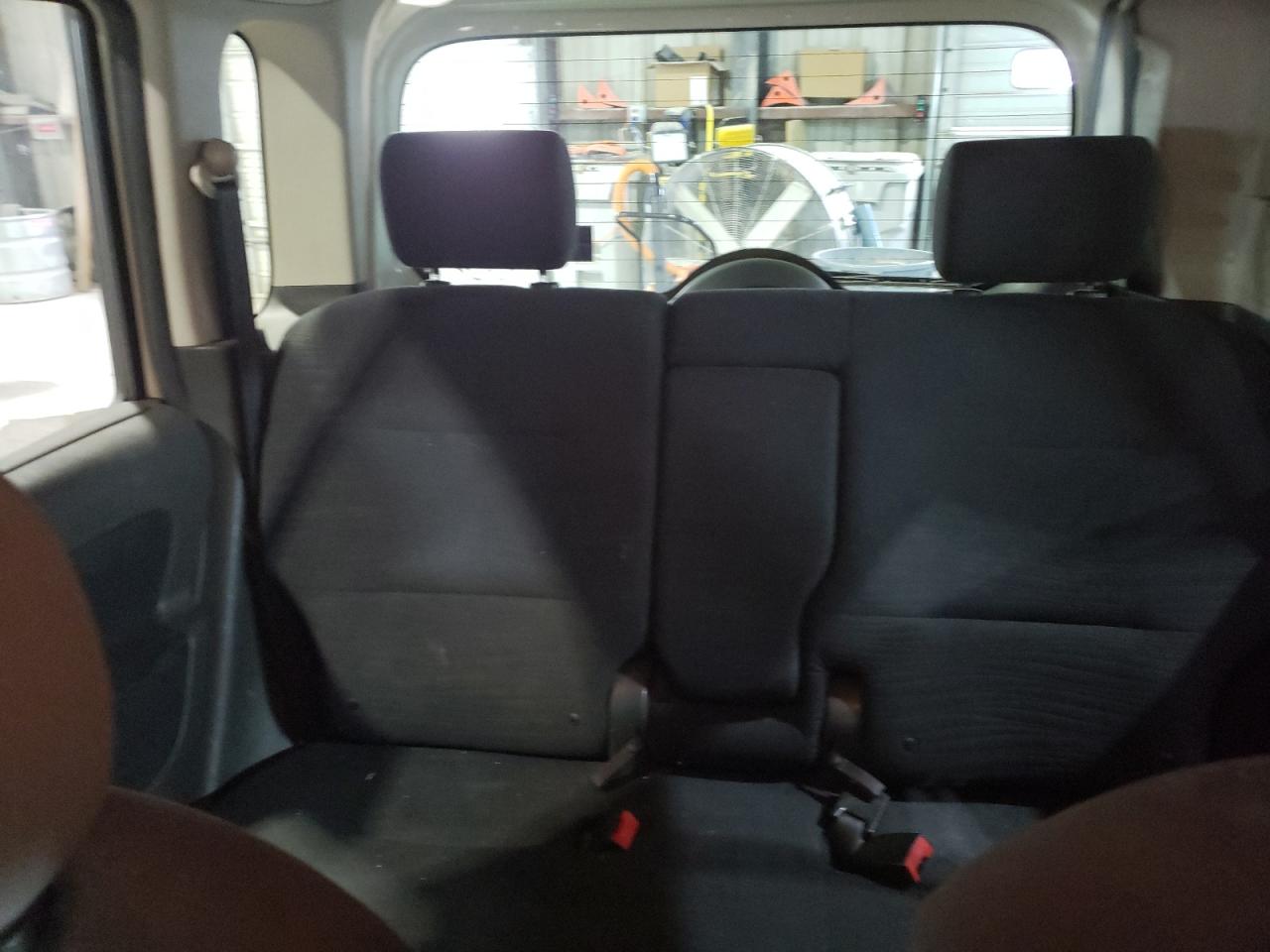 2010 Nissan Cube - Image 10