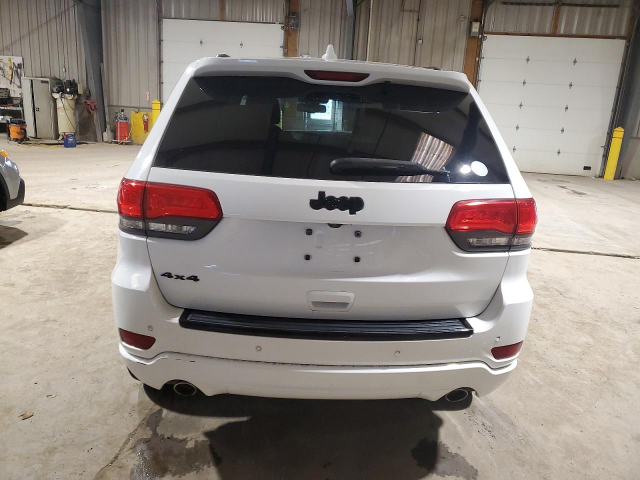 2015 Jeep Grand Cherokee - Image 6