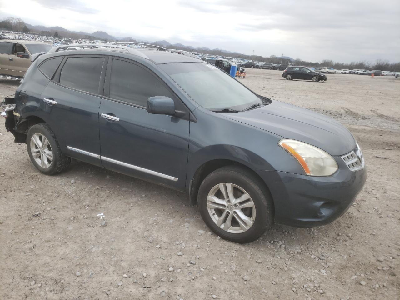 2013 Nissan Rogue - Image 4