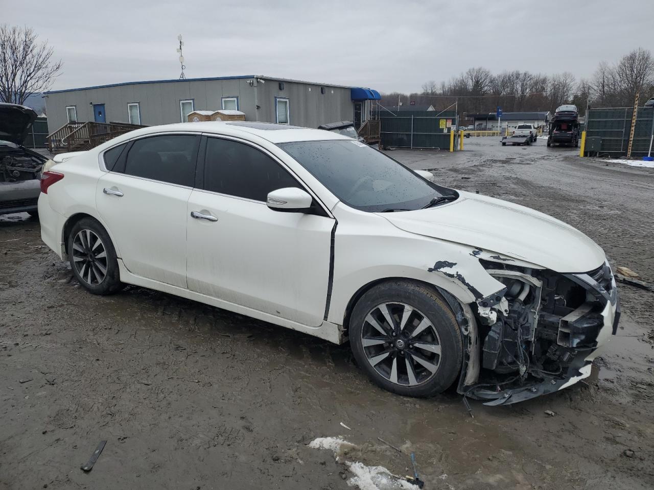 2018 Nissan Altima - Image 4