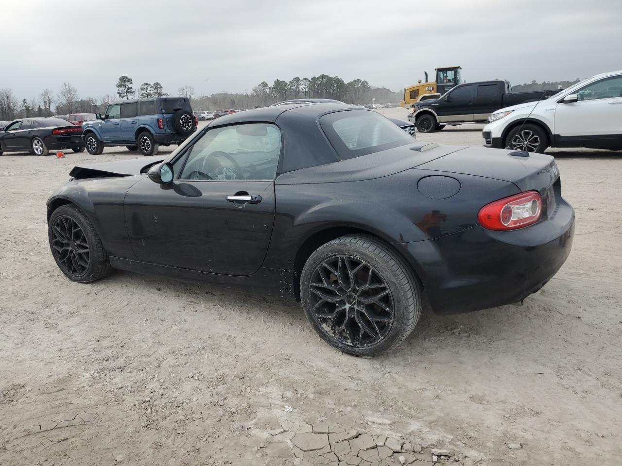 2015 Mazda MX-5 - Image 2