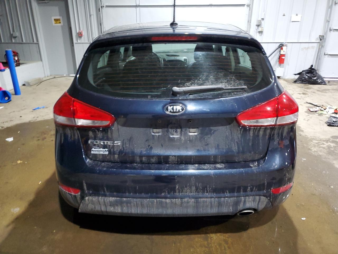 2017 Kia Forte - Image 6