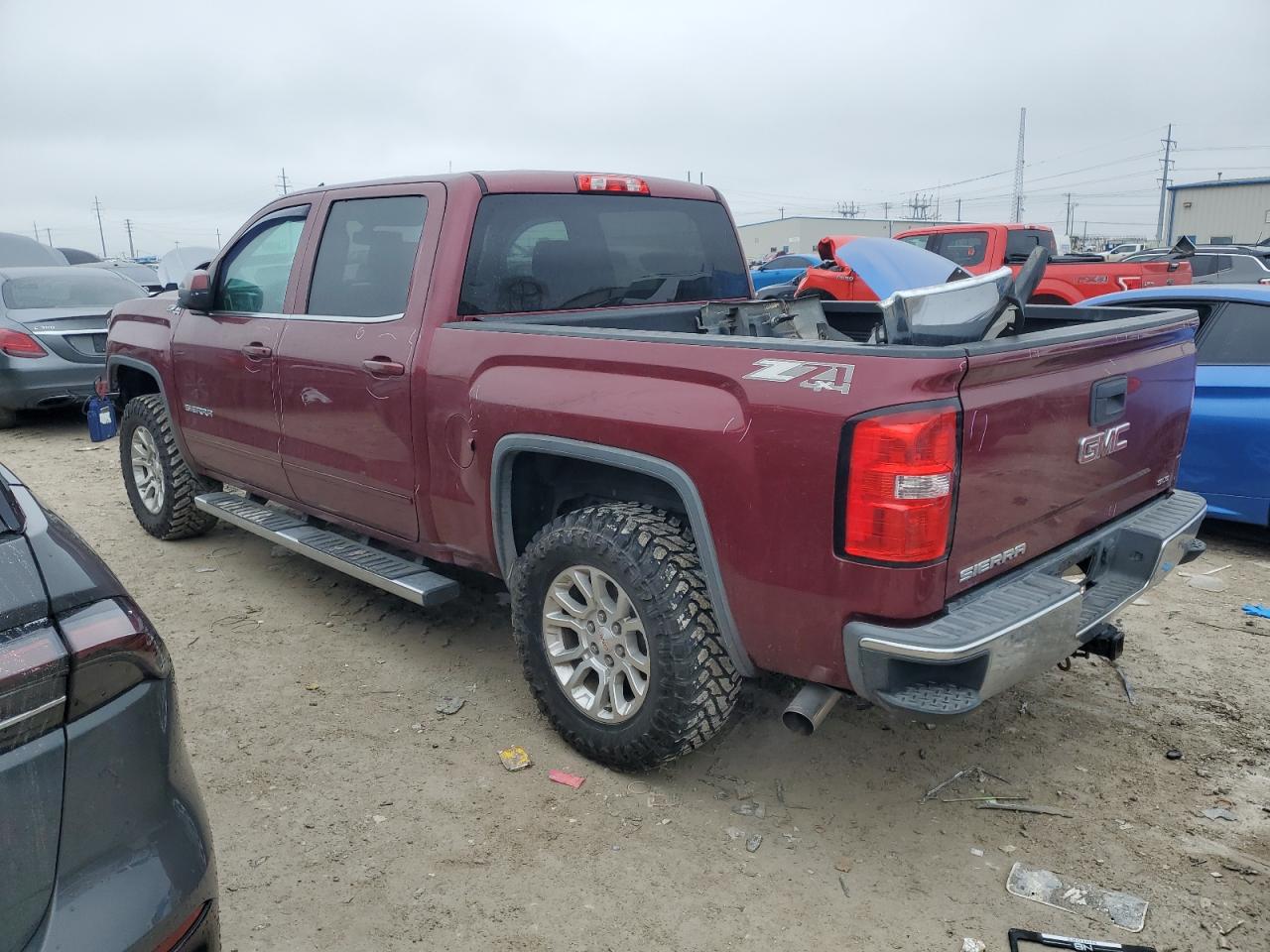 2014 GMC Sierra - Image 2