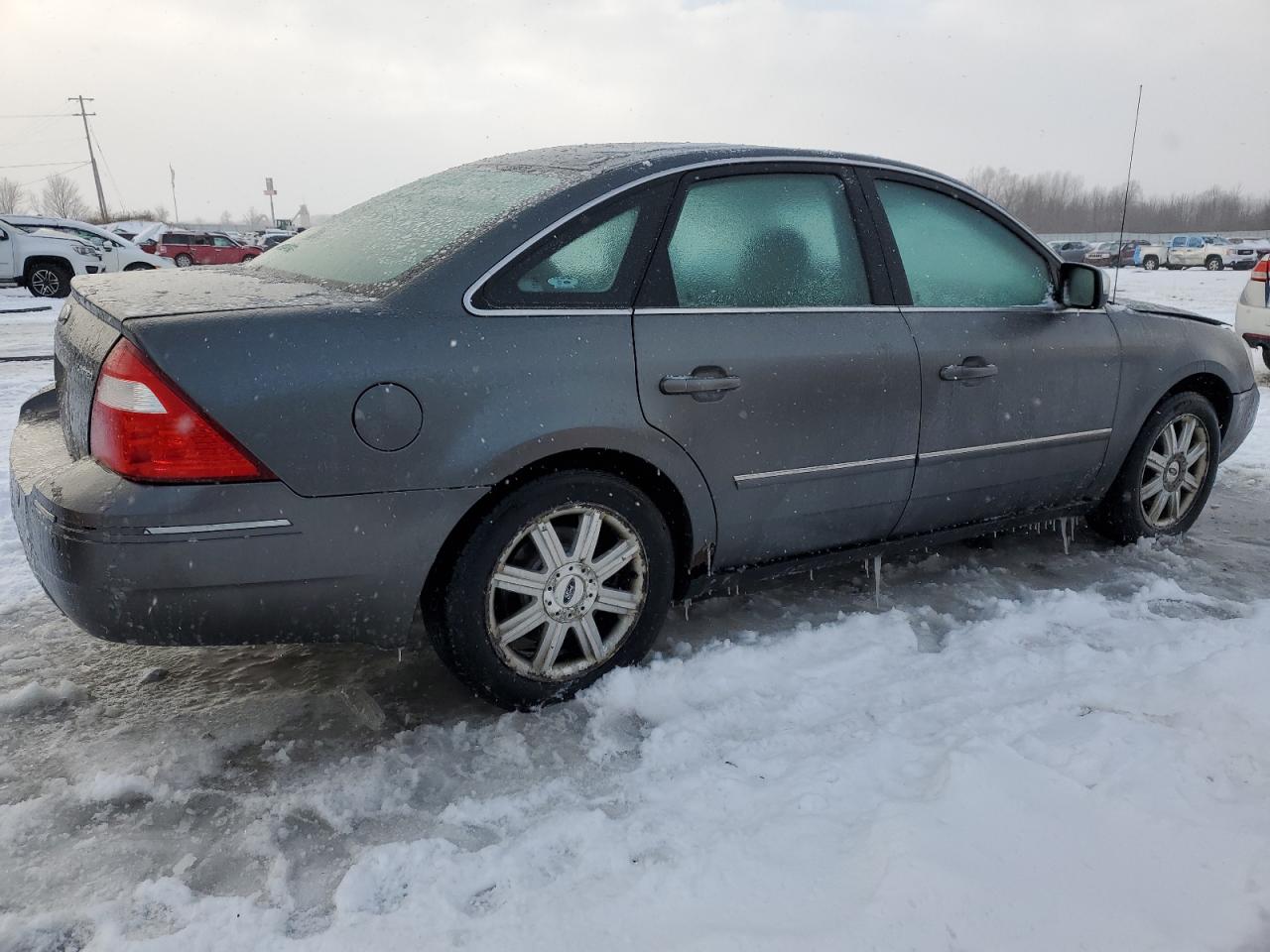 2006 Ford Five Hundred - Image 3