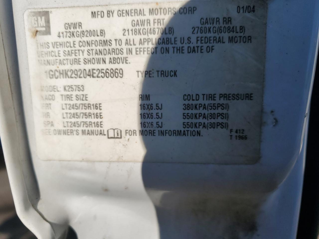 2004 Chevrolet Silverado - Image 12