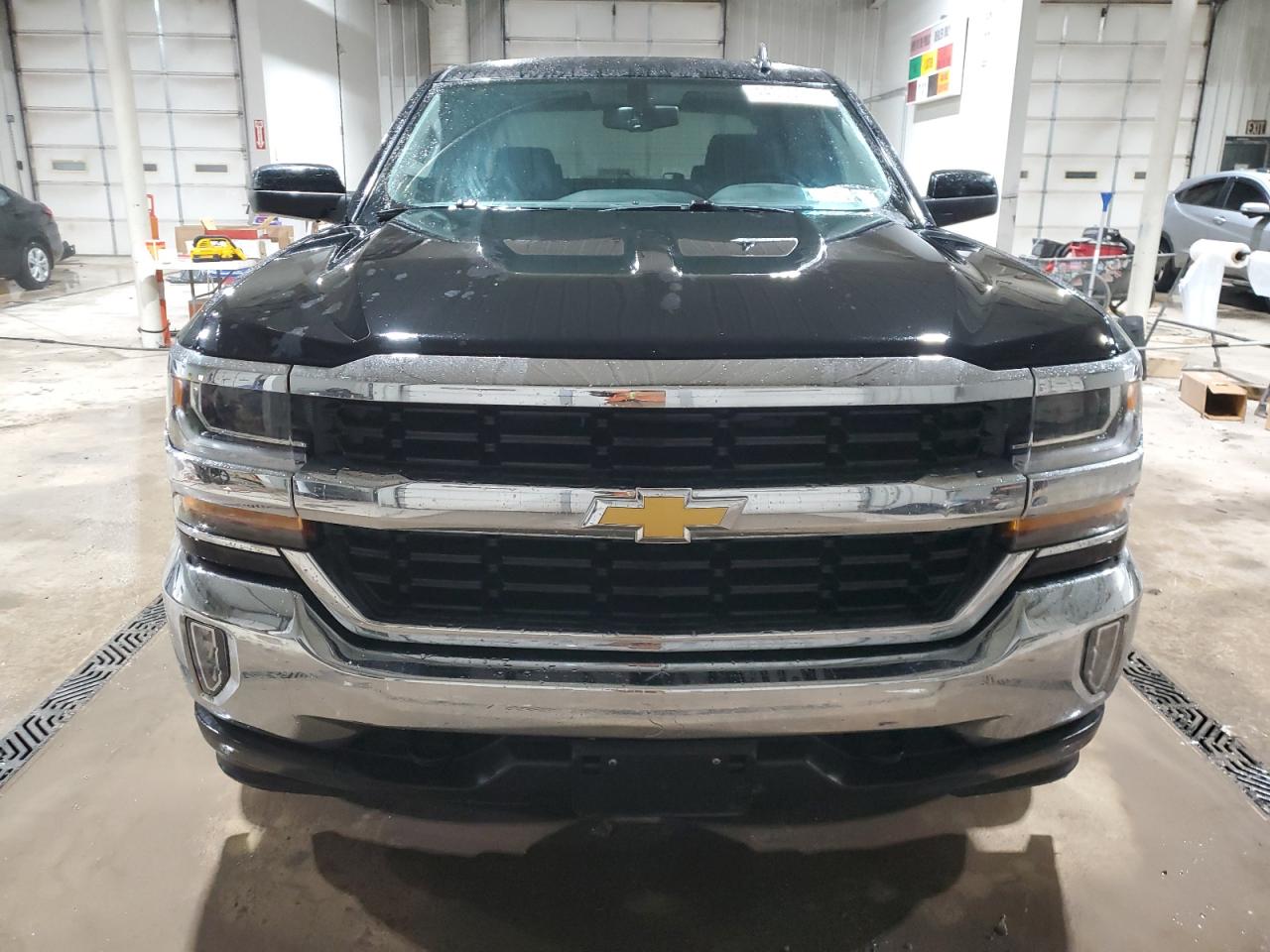 2018 Chevrolet Silverado - Image 5
