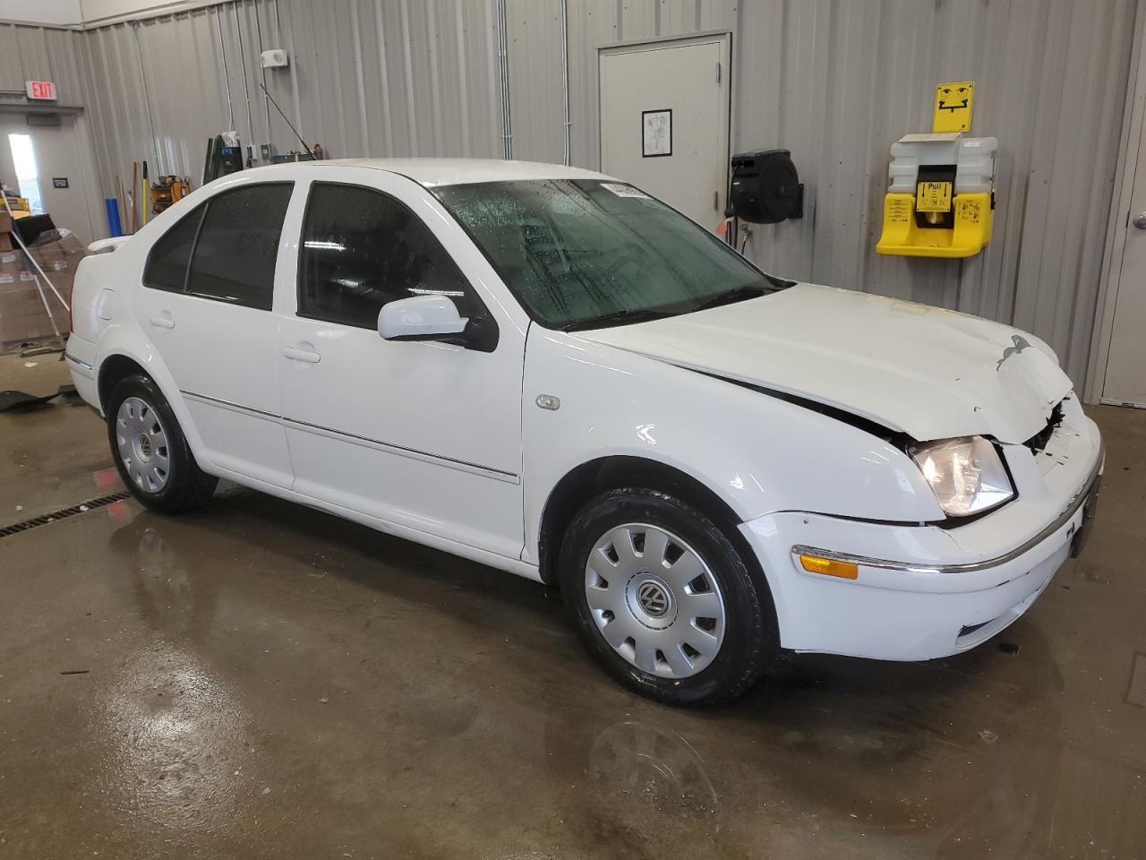 2004 Volkswagen Jetta - Image 4