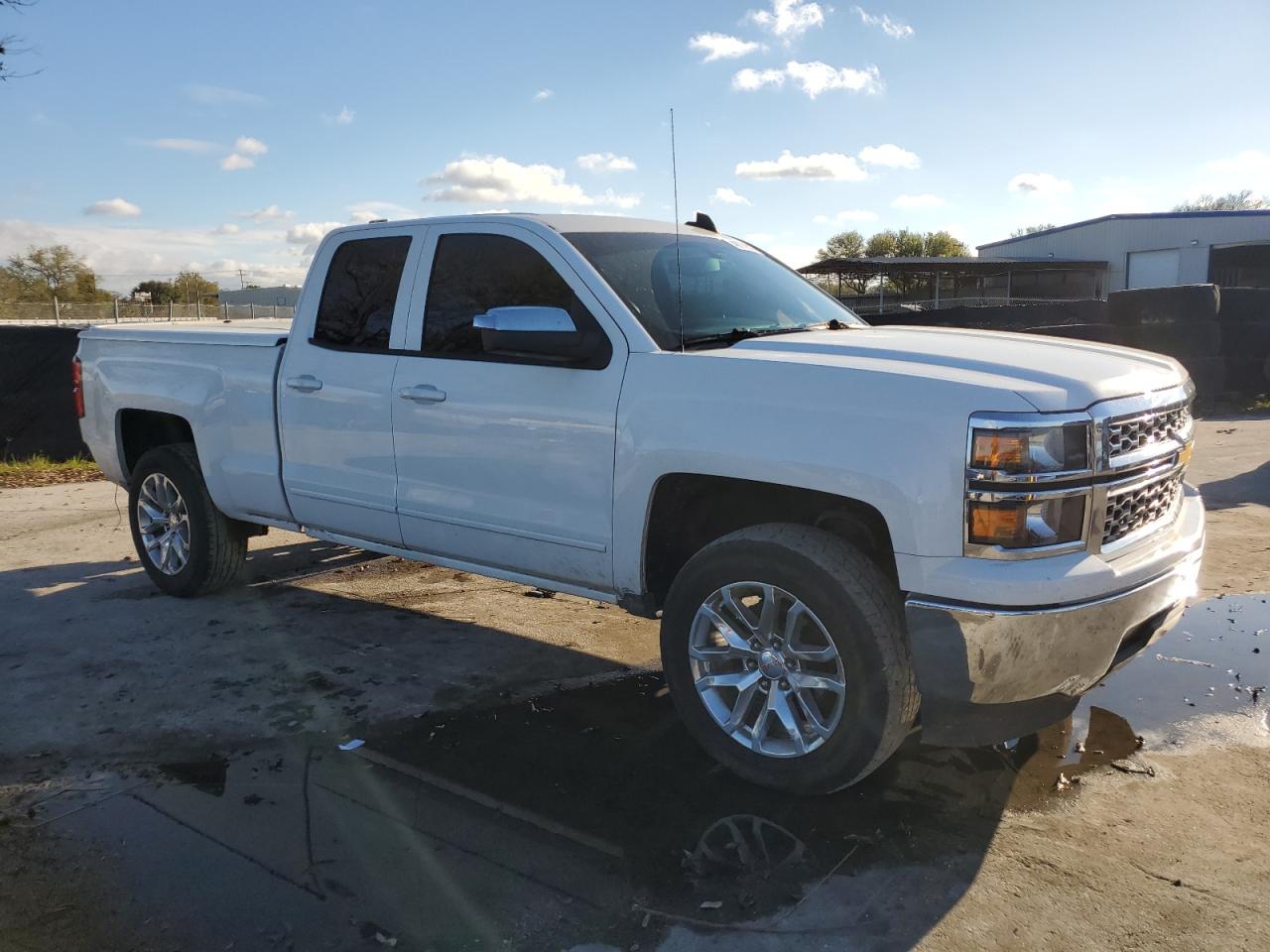2015 Chevrolet Silverado - Image 4