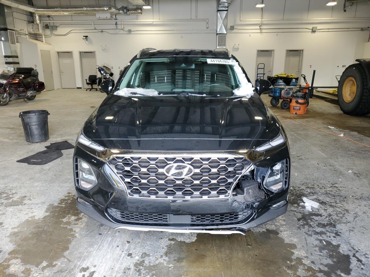 2019 Hyundai Santa Fe - Image 5