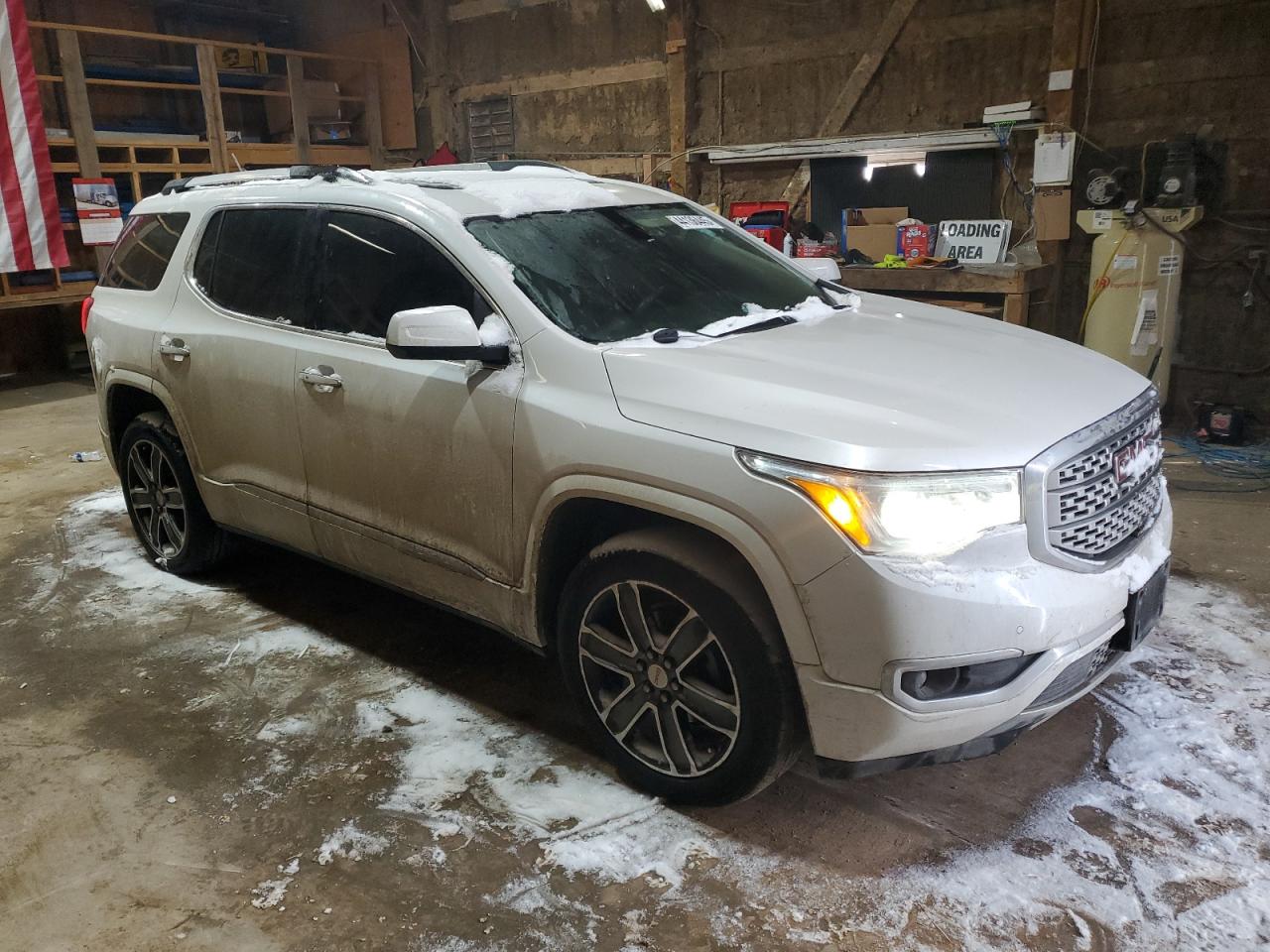 2017 GMC Acadia - Image 4