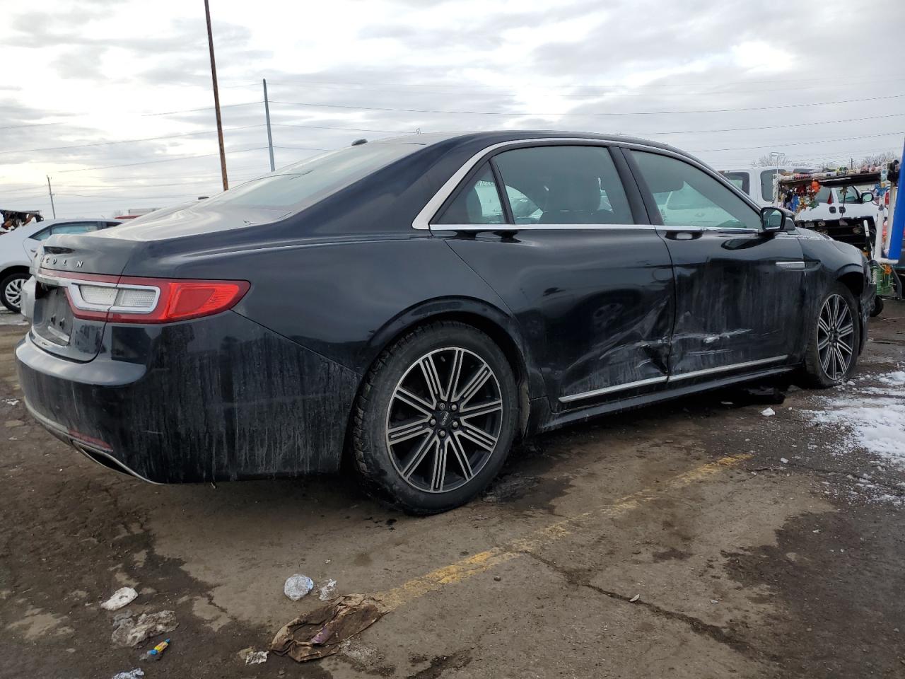 2017 Lincoln Continental - Image 3