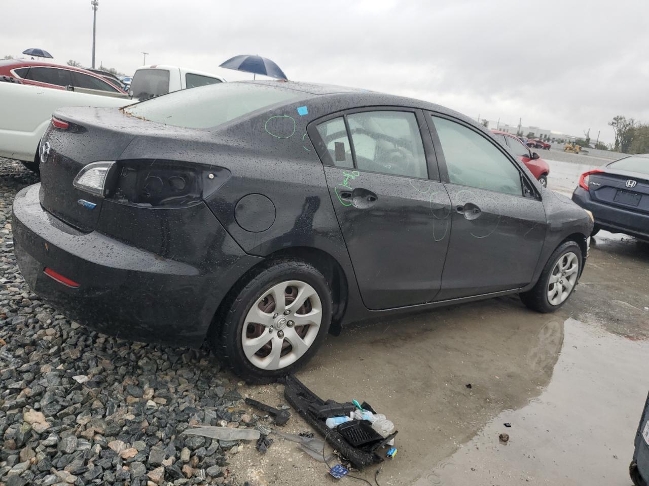2013 Mazda 3 - Image 3