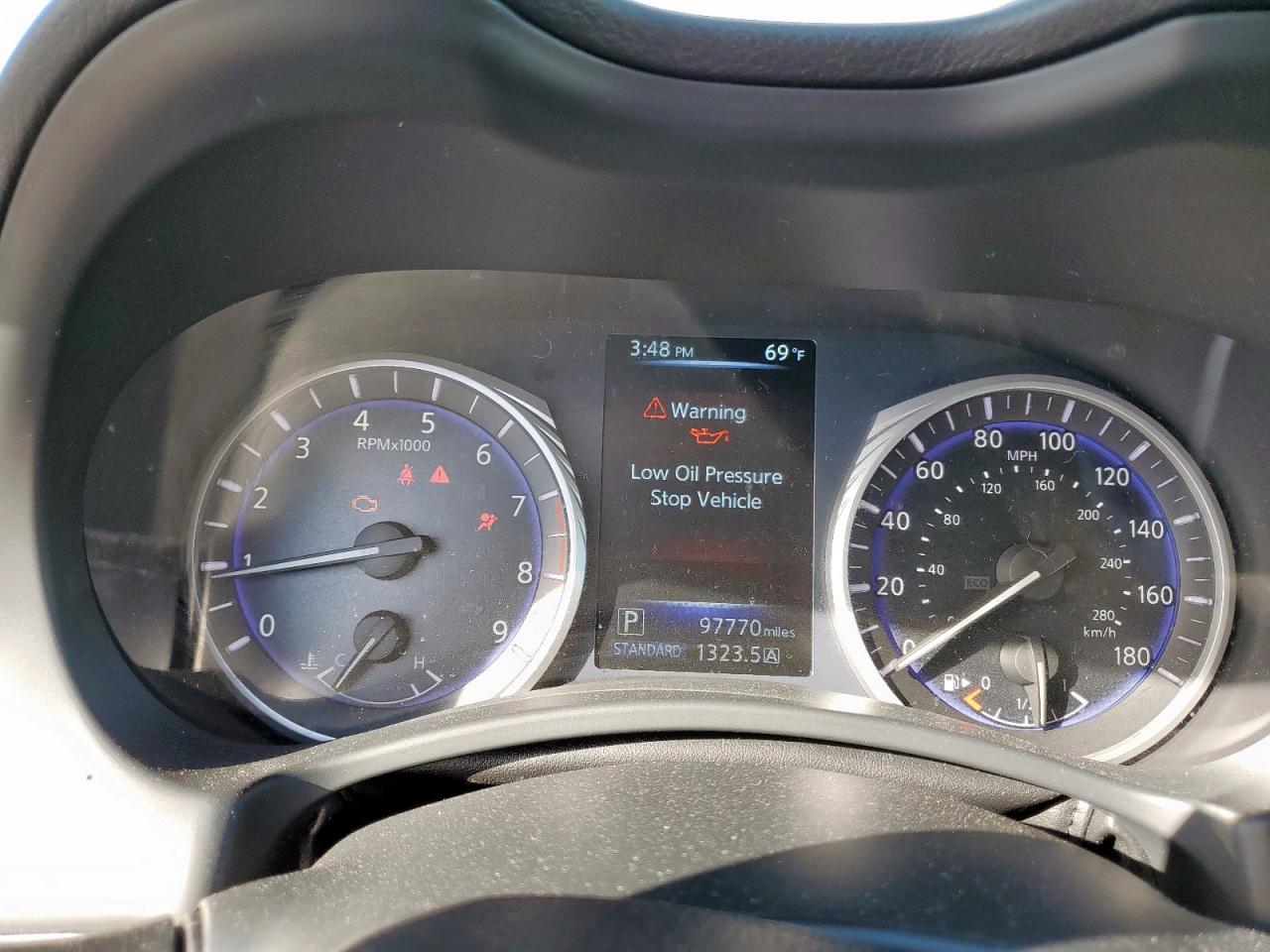 2017 Infiniti Q50 - Image 9