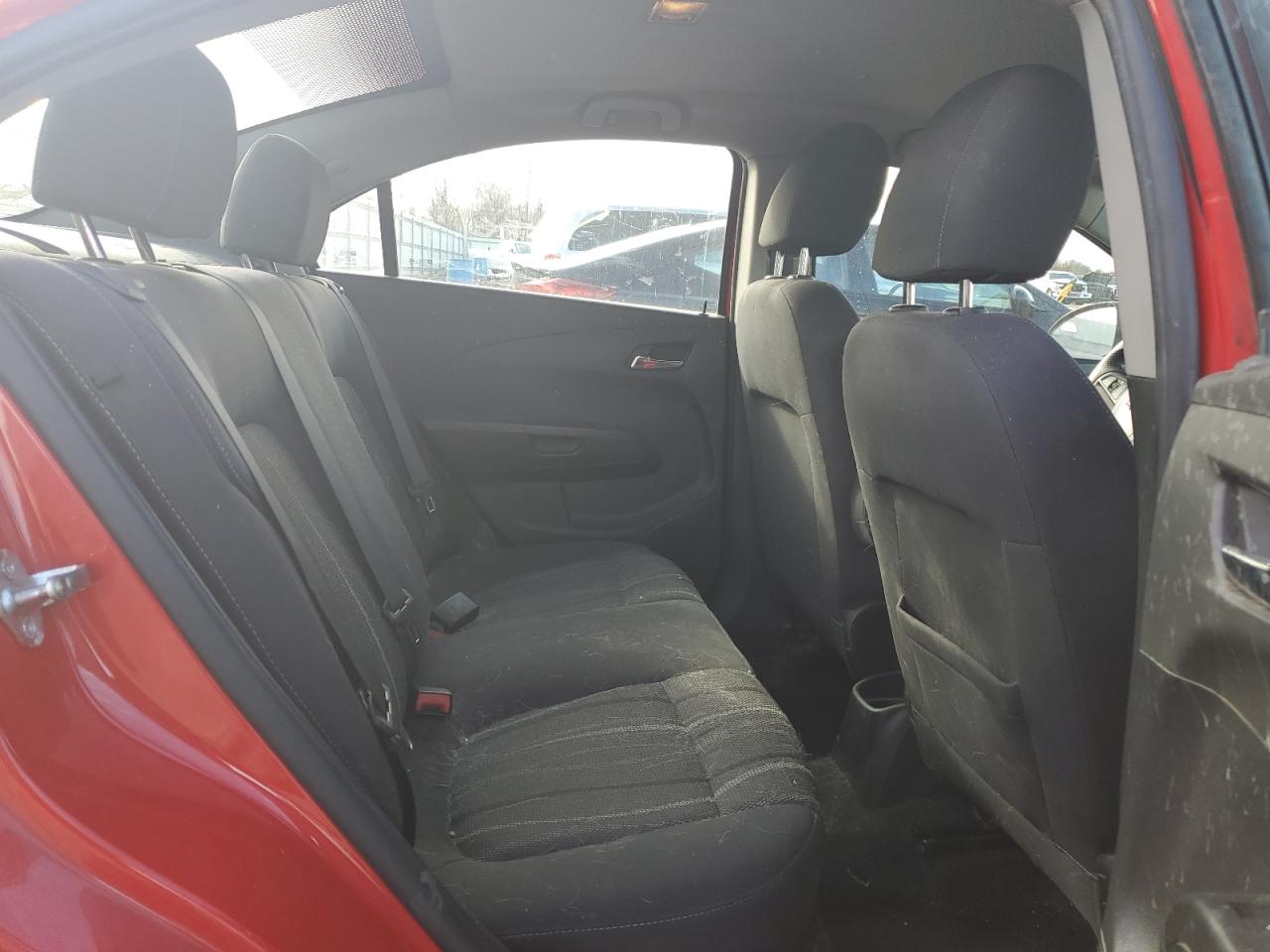 2014 Chevrolet Sonic - Image 11