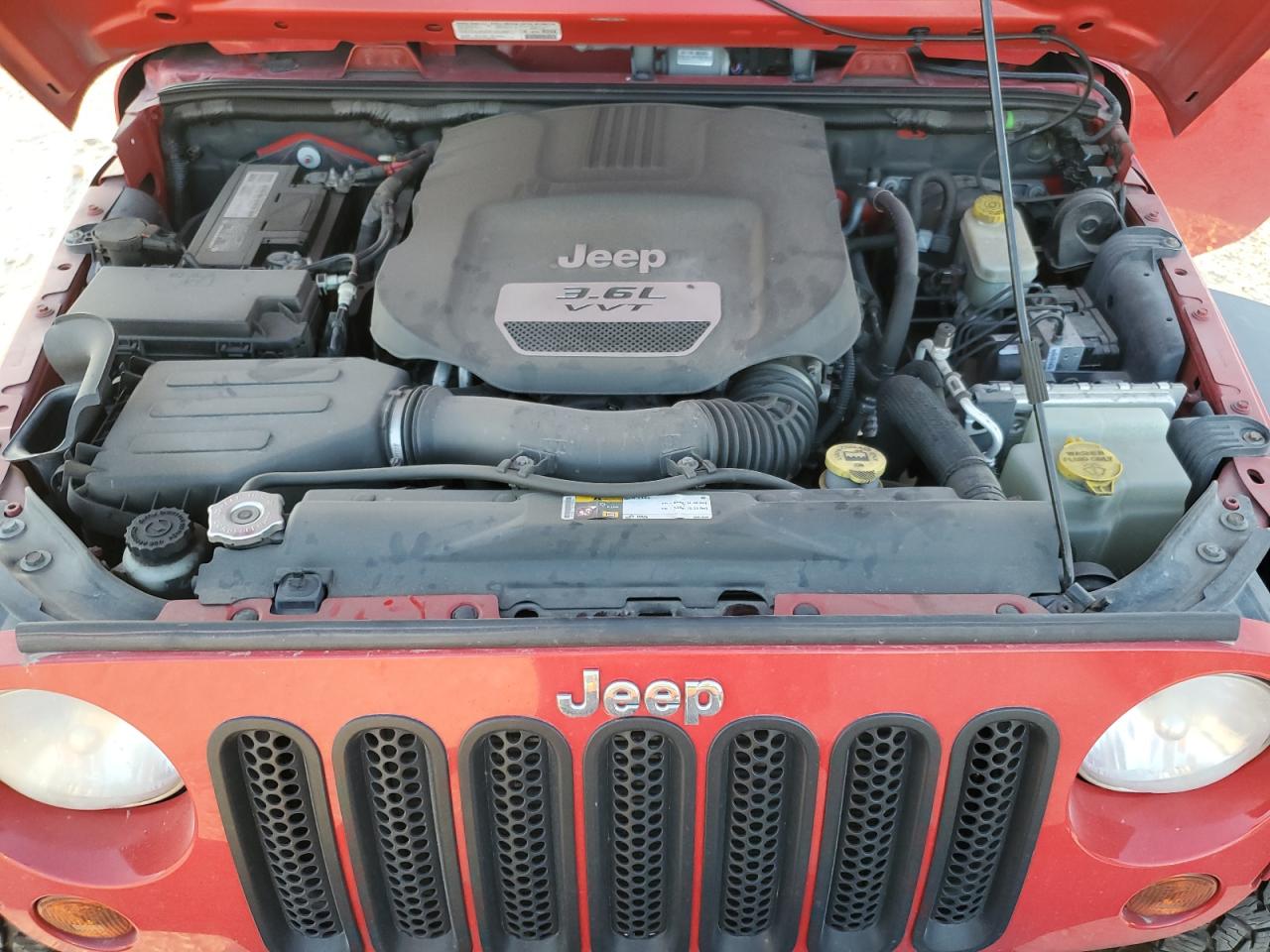 2013 Jeep Wrangler - Image 11
