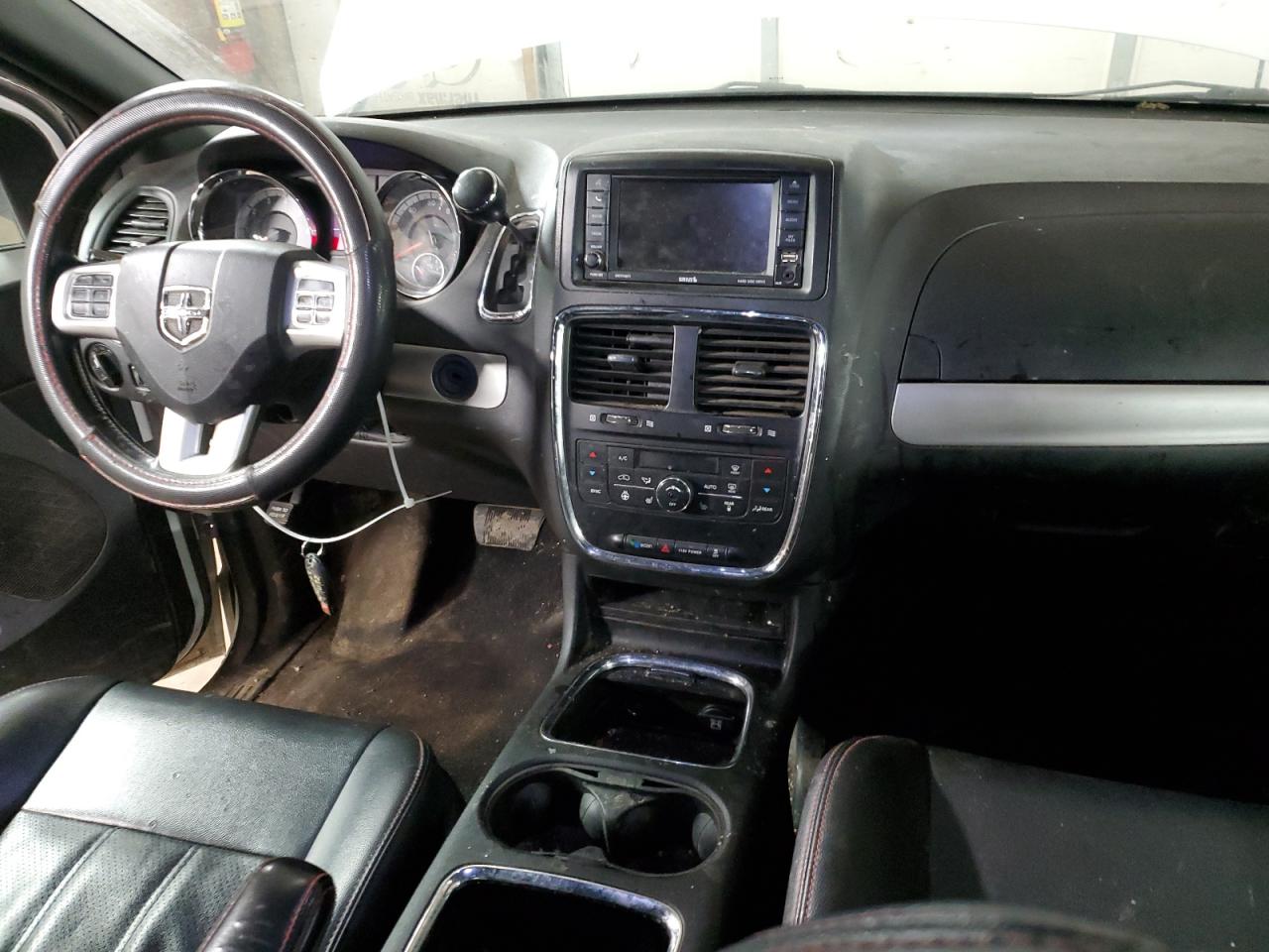 2017 Dodge Caravan - Image 8