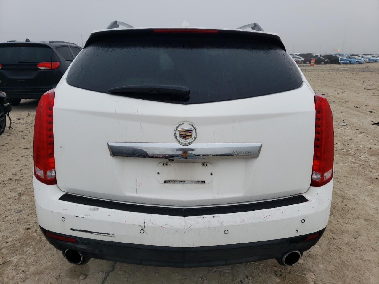 2012 Cadillac SRX - Image 6