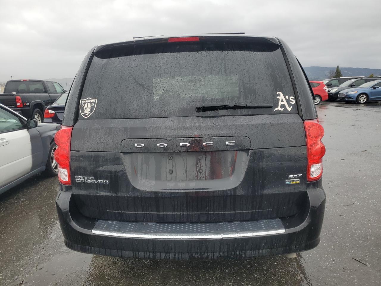 2015 Dodge Caravan - Image 6