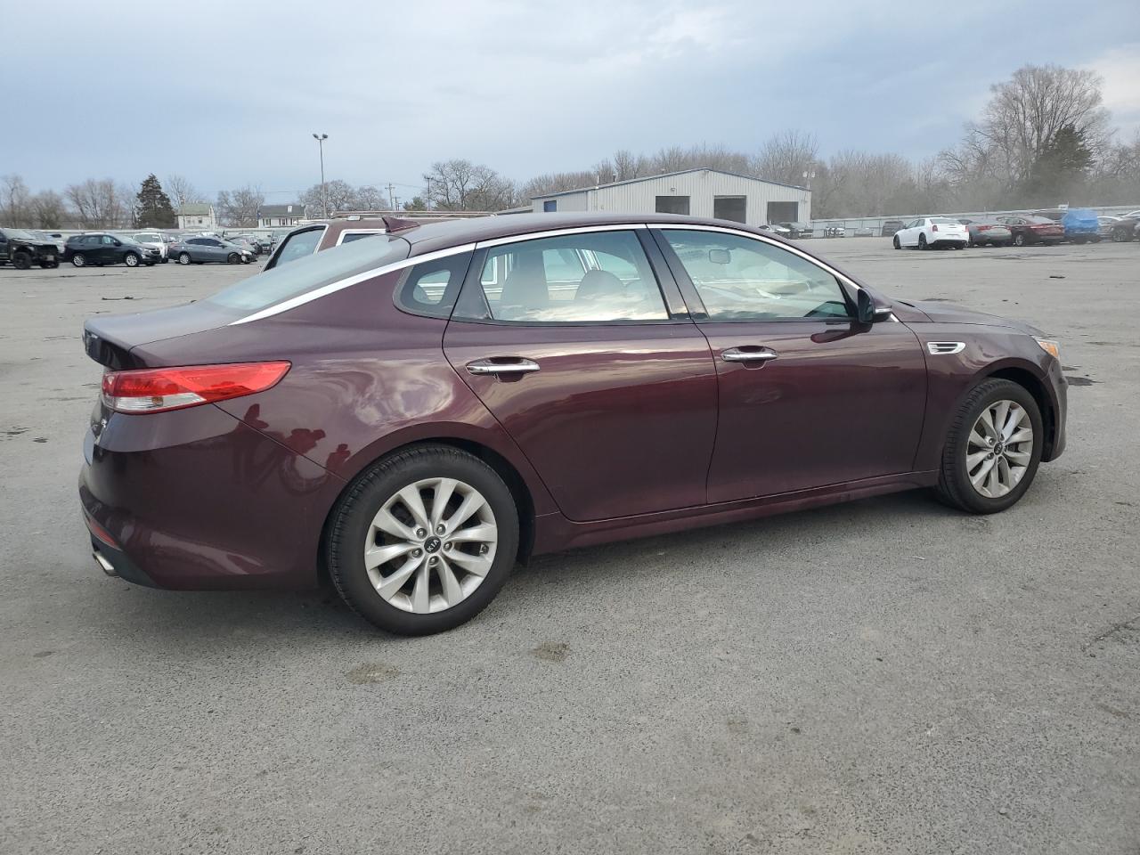 2017 Kia Optima - Image 3