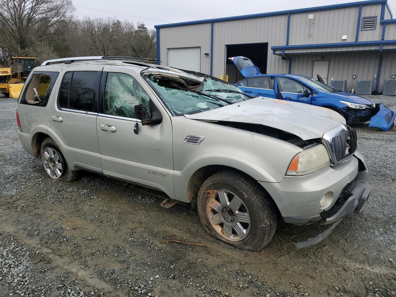 2003 Lincoln Aviator - Image 4