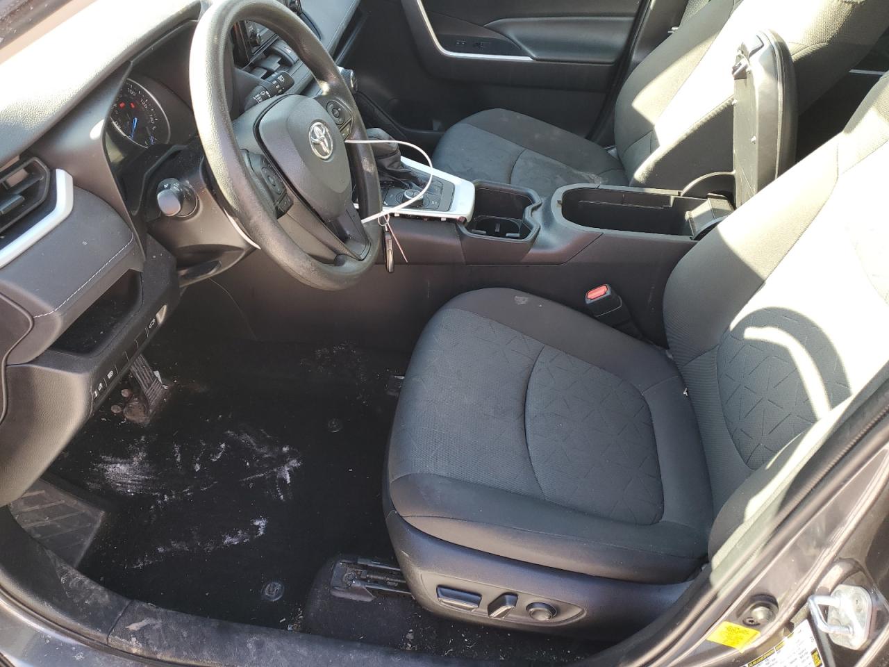 2022 Toyota RAV 4 - Image 7