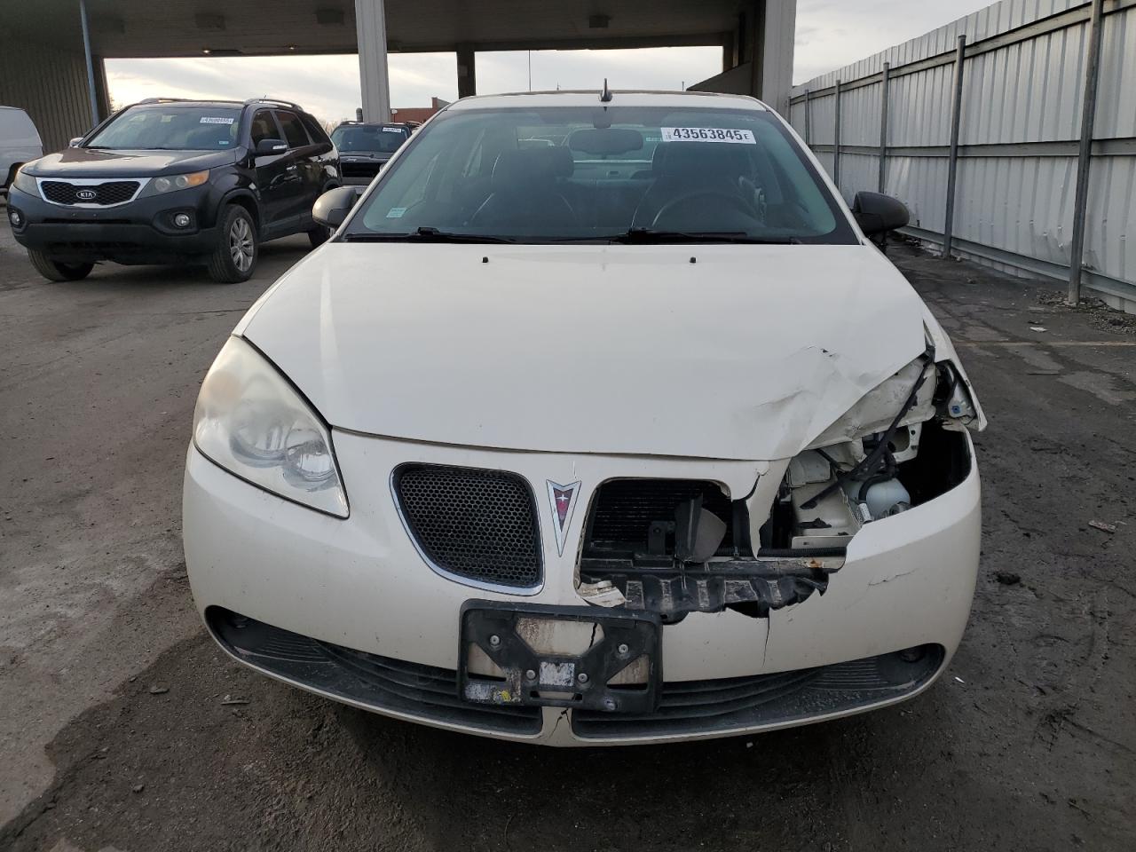 2008 Pontiac G6 - Image 5