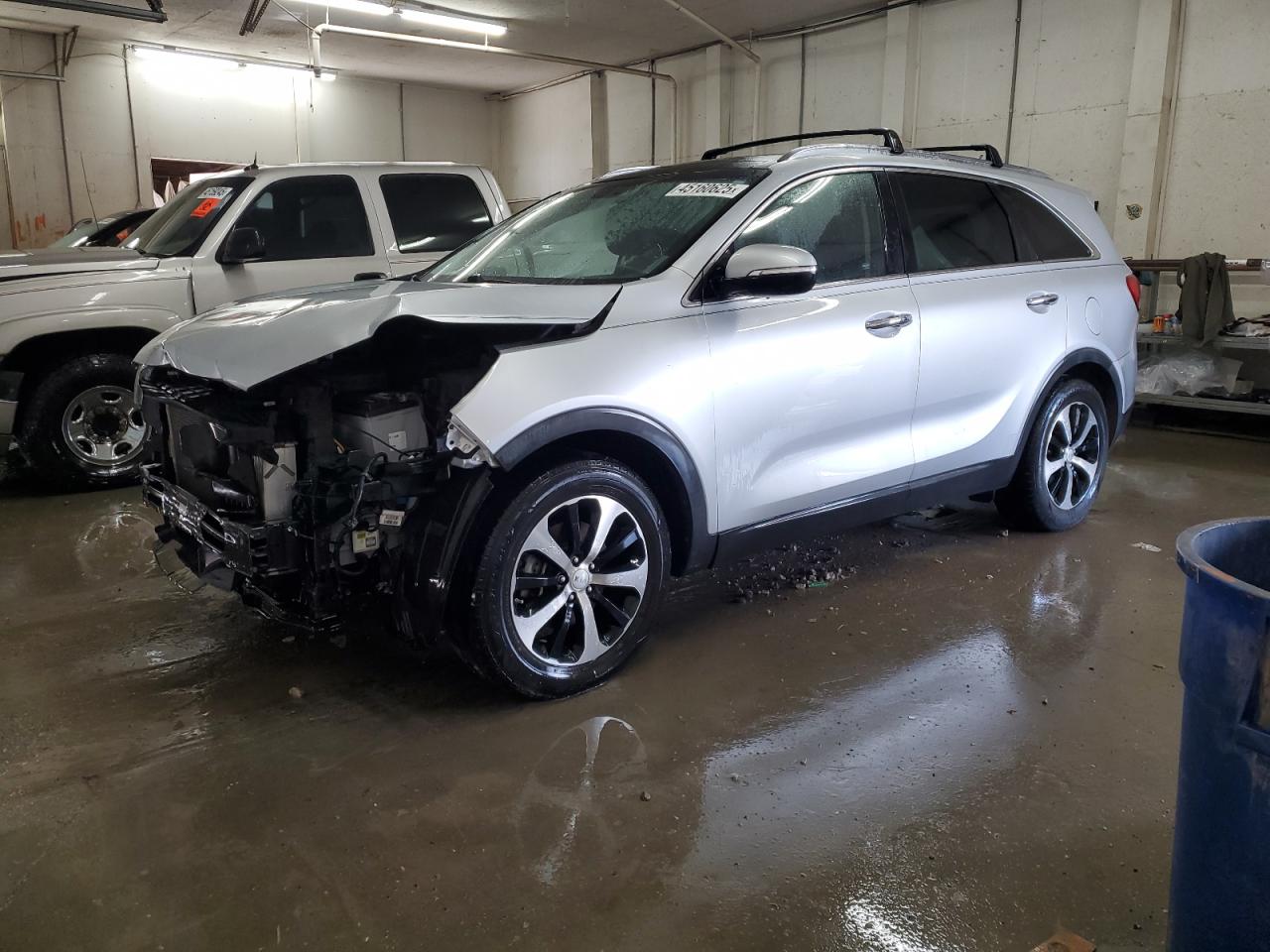 2016 Kia Sorento - Image 1
