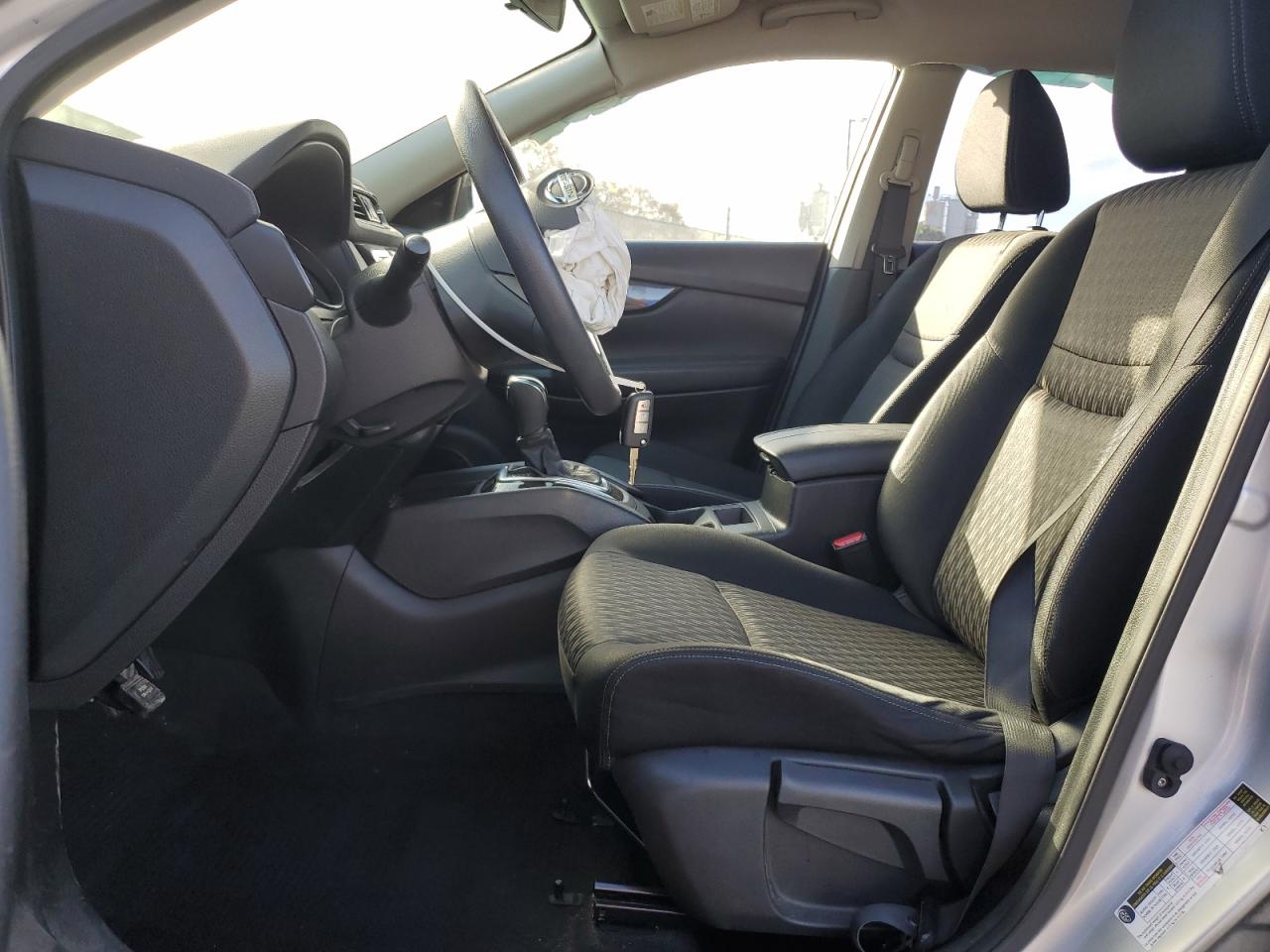 2017 Nissan Rogue - Image 7