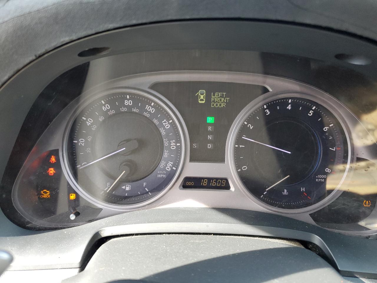 2006 Lexus IS - Image 9