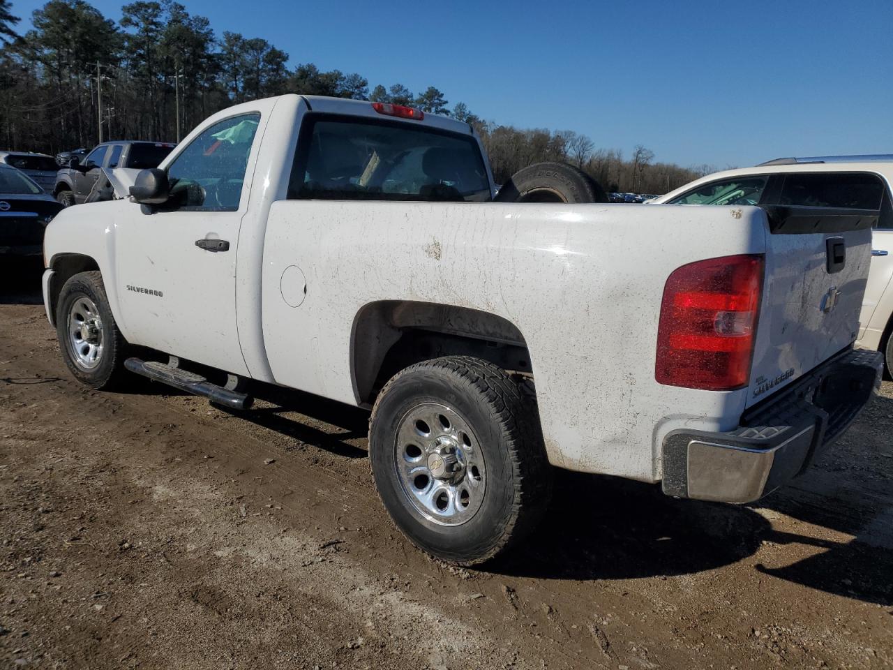 2011 Chevrolet Silverado - Image 2