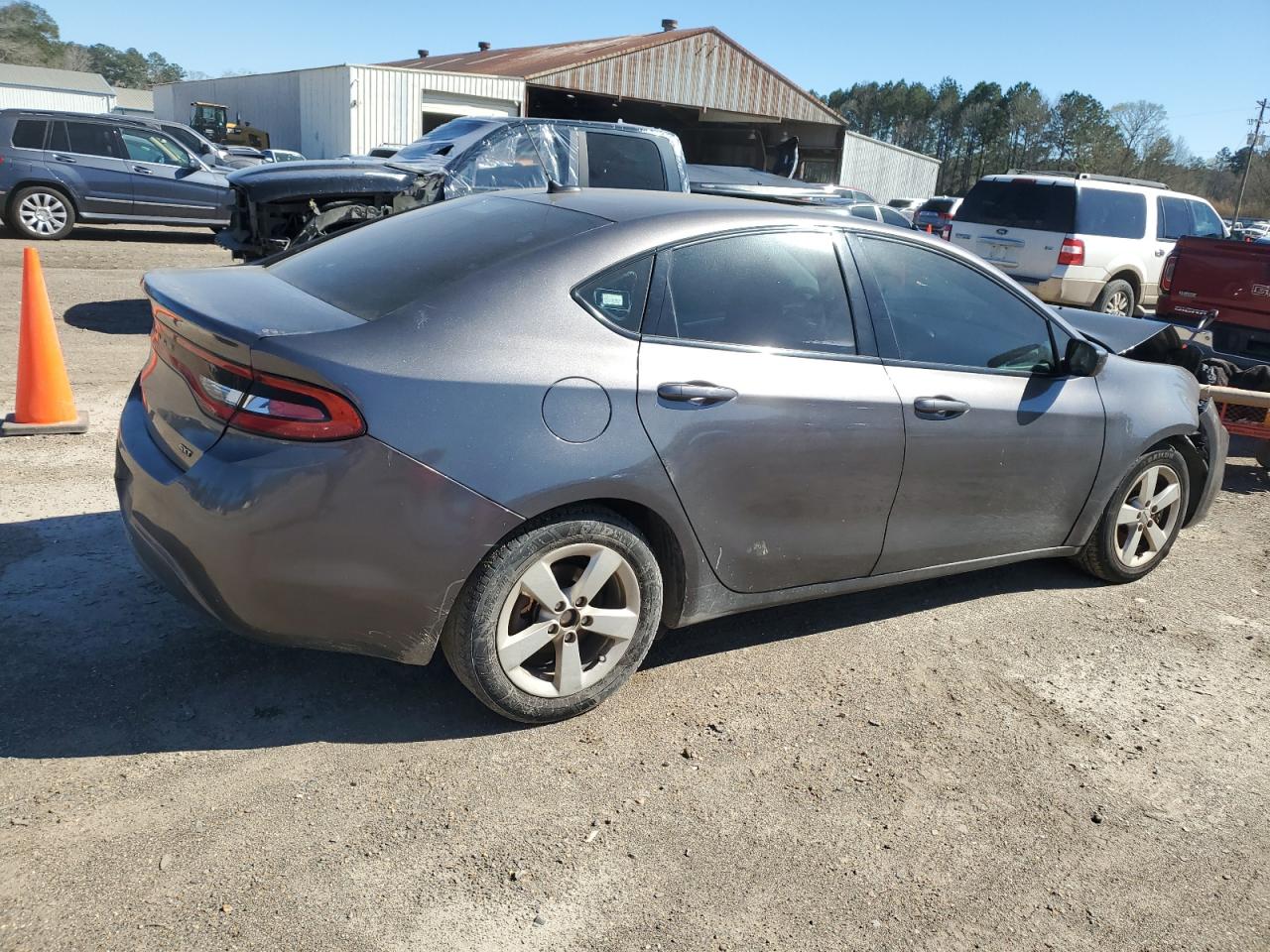 2016 Dodge Dart - Image 3