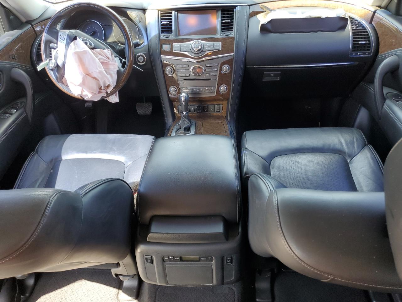 2016 Infiniti QX80 - Image 8