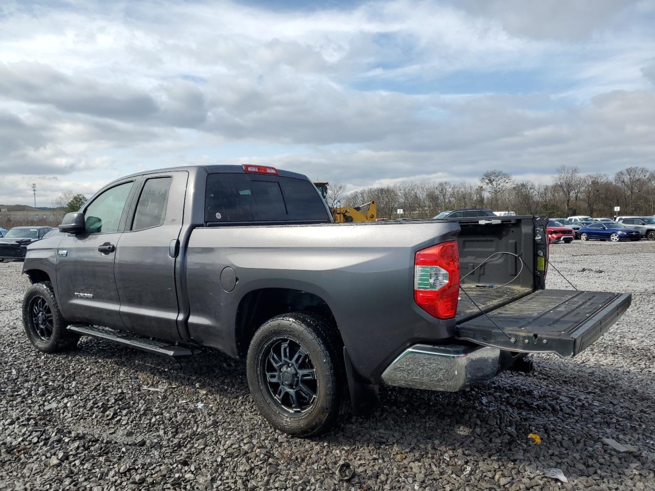 2015 Toyota Tundra - Image 2