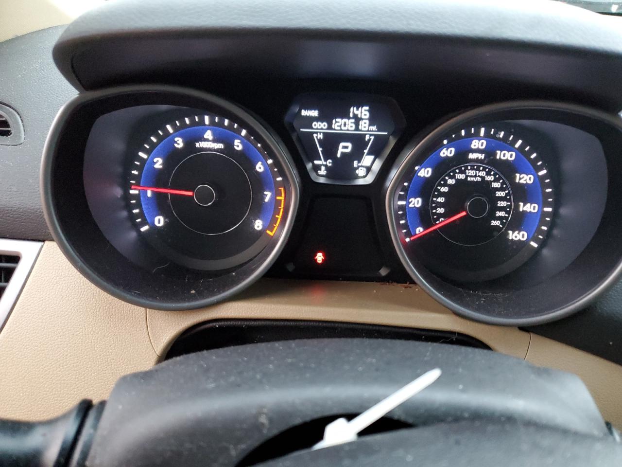2013 Hyundai Elantra - Image 9
