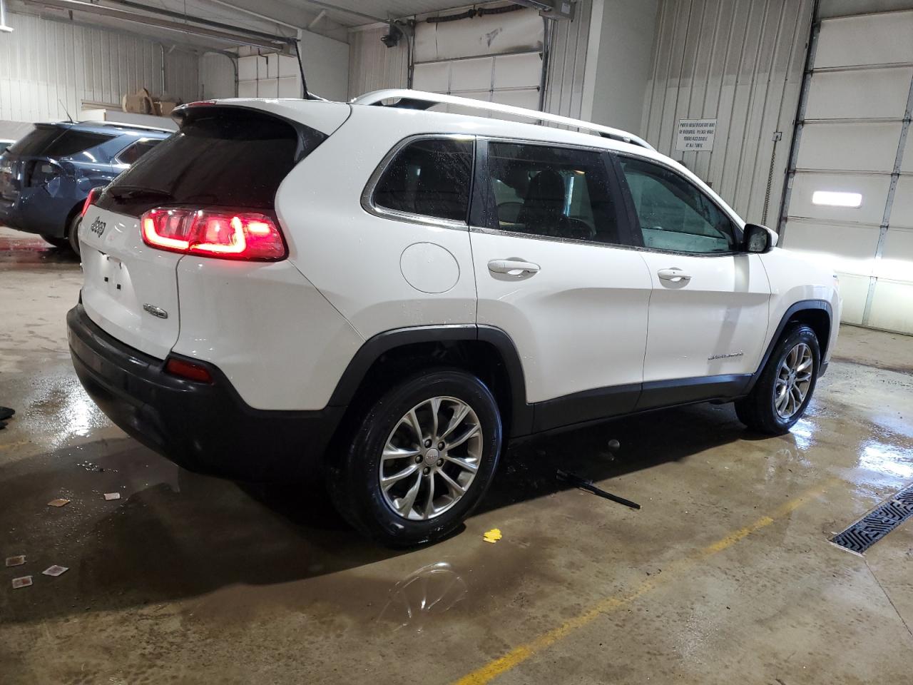 2020 Jeep Grand Cherokee - Image 3